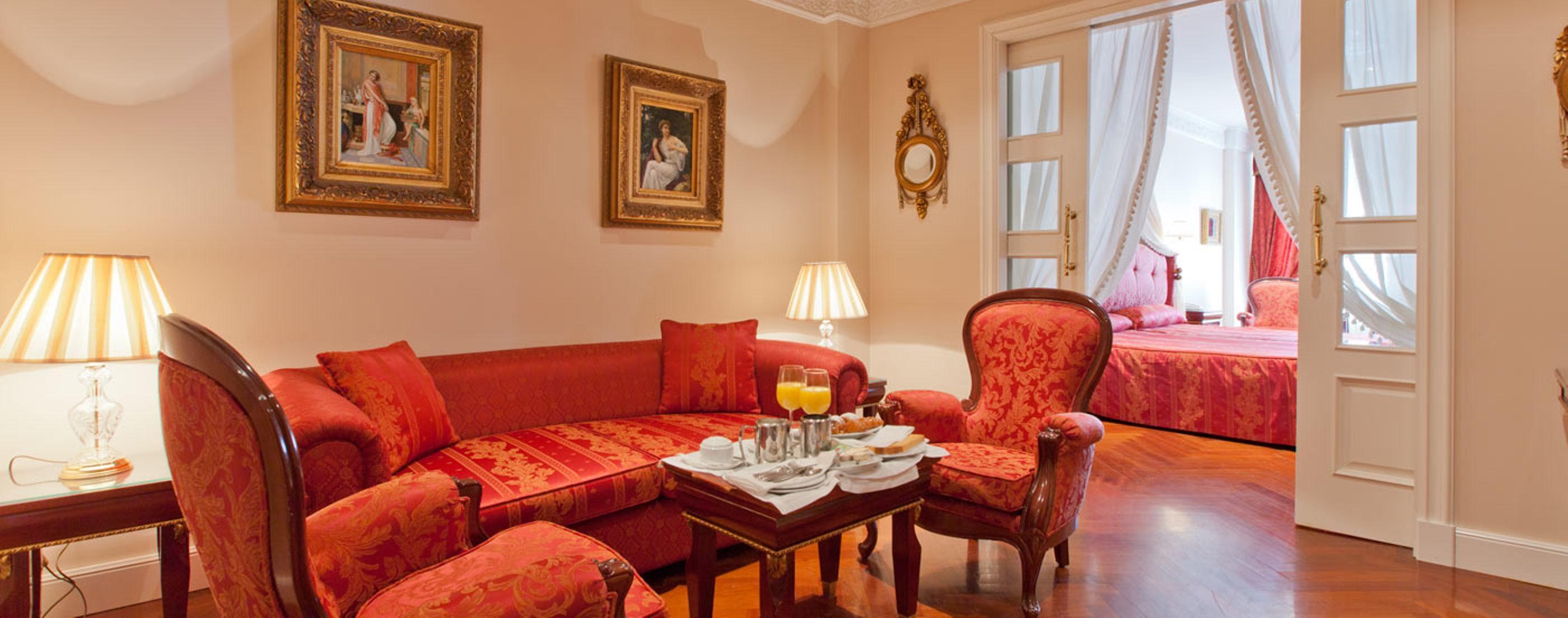 Hotel Alameda Palace Salamanca Kültér fotó A suite at the Hotel de la Ville